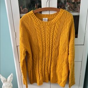 St. John’s Bay sz L Yellow Cable Knit Sweater nwt